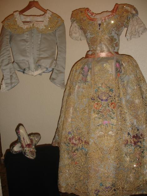 TRAJE DE FALLERA