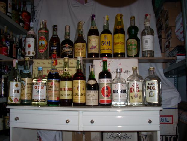 Brandy, Ginebras y Anises Españoles. Particular.