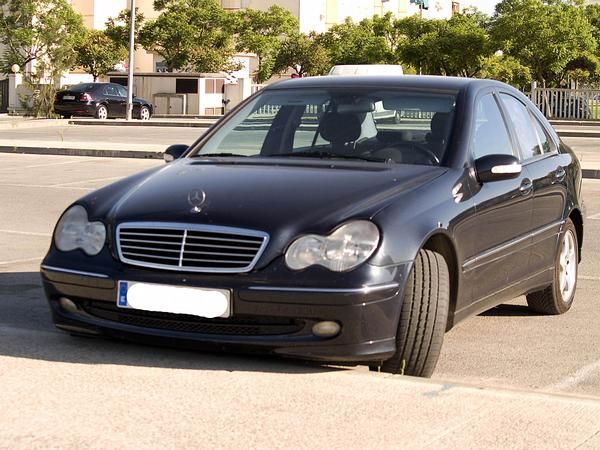 Mercedes C-220 Avangarde 2003