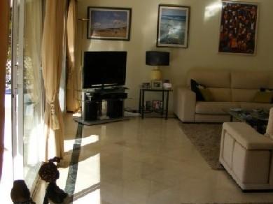 Apartamento con 4 dormitorios se vende en Marbella, Costa del Sol