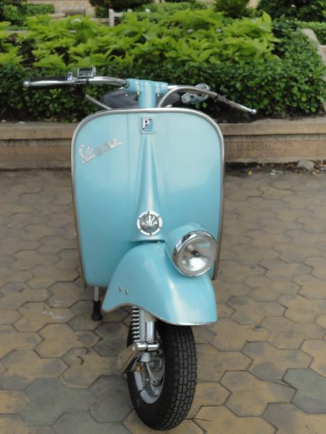 Vendo vespa a faro bajo clasica