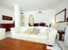 Apartamento con 2 dormitorios se vende en Estepona, Costa del Sol - mejor precio | unprecio.es