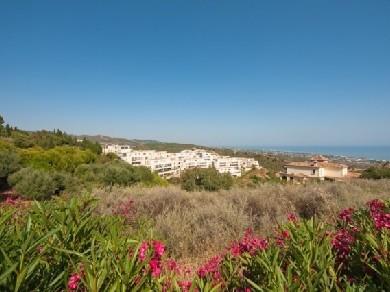 Apartamento con 3 dormitorios se vende en Marbella, Costa del Sol