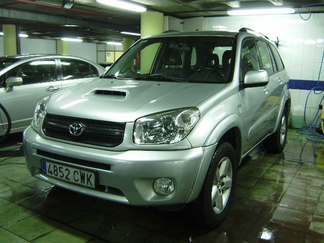 TOYOTA RAV4  2.0D4-D SOL