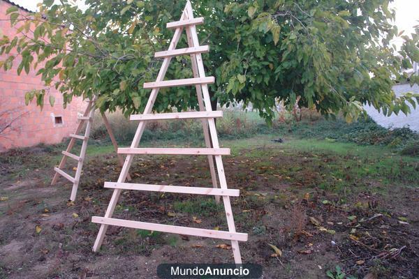 escaleras de madera o caballetes