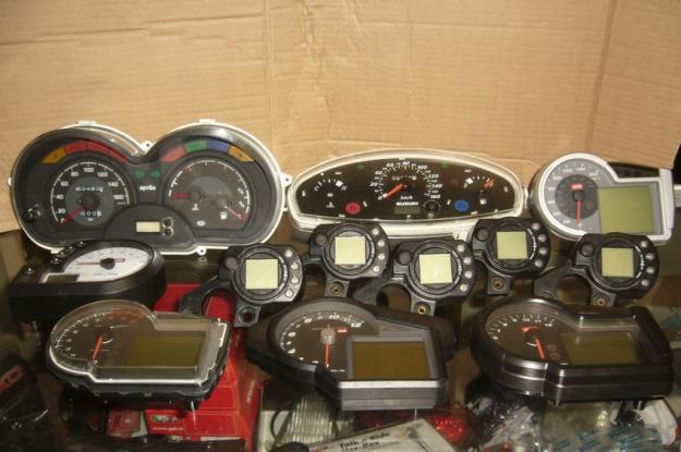 MARCADORES APRILIA,SUZUKI,GUZZI,ETC
