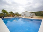 Chalet en venta en Guaro (Coin), Málaga (Costa del Sol) - mejor precio | unprecio.es