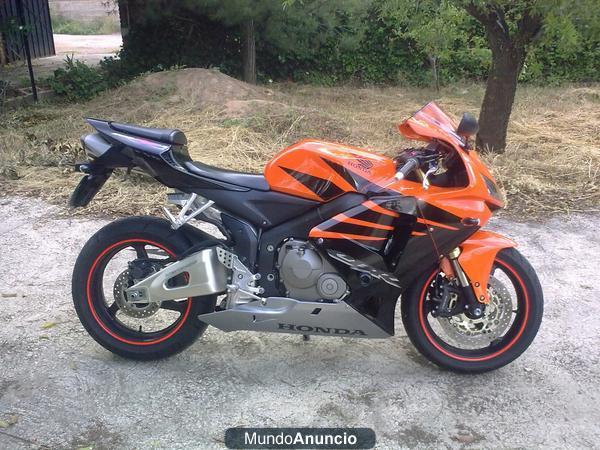 Honda CBR 600 RR Modelo 2006 Naranja