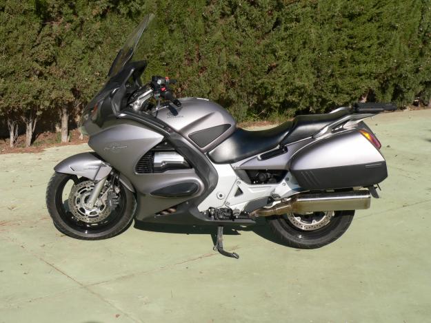 Honda pan european 1300