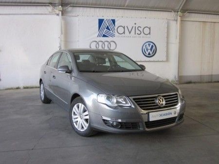 VOLKSWAGEN PASSAT 2.0 TDI 170CV DPF HIGHLINE DSG - Sevilla