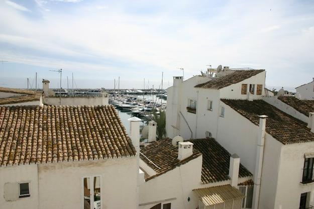 Apartamento a la venta en Puerto Banús Costa del Sol