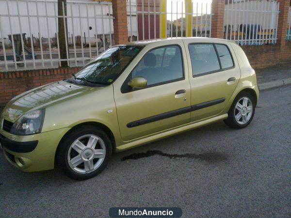 RENAULT CLIO 1.5 DCI