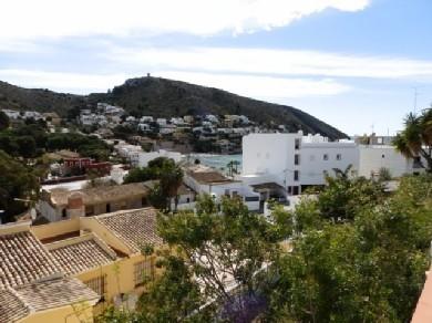 Chalet pareado con 5 dormitorios se vende en Moraira, Costa Blanca