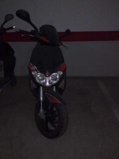 SE VENDE SCOOTTER GILERA RUNNER