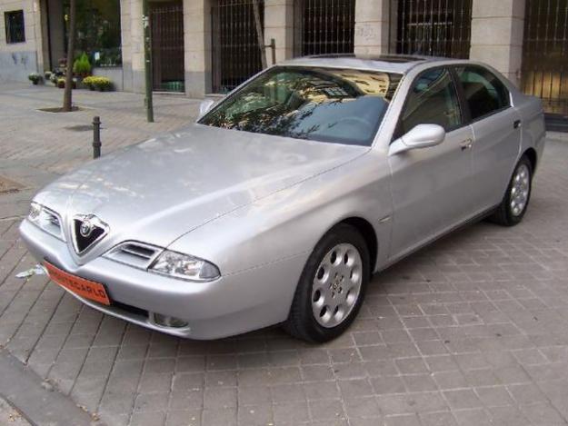 Venta de Alfa Romeo 166 Alfa 2.4 JTD 150 '02 en Madrid