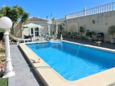 Chalet con 3 dormitorios se vende en Campoamor, Costa Blanca