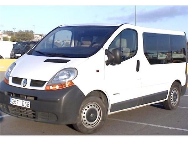 Renault Trafic Tr.1.9DCi 100 PASSENGER Auth. Familiar