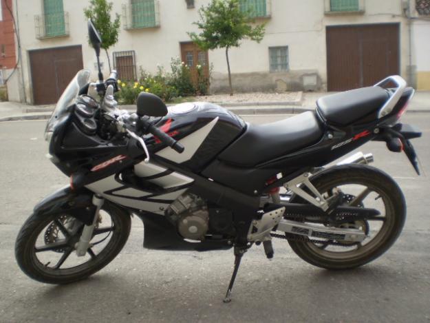 MOTO HONDA CBR 125R