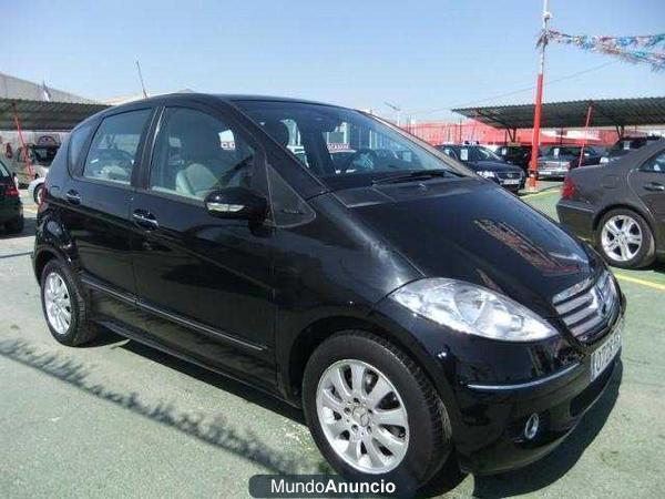 Mercedes-Benz A 170 Elegance Aut. LIBRO DE RE