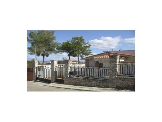 Chalet en venta en Olerdola.