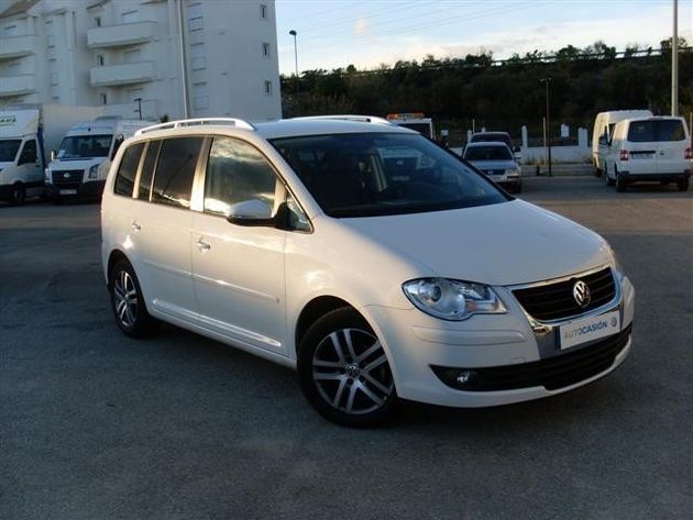 VOLKSWAGEN TOURAN  1.9TDI ADVANCE 105