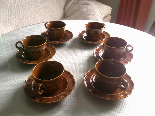 Juego de tazas rústico