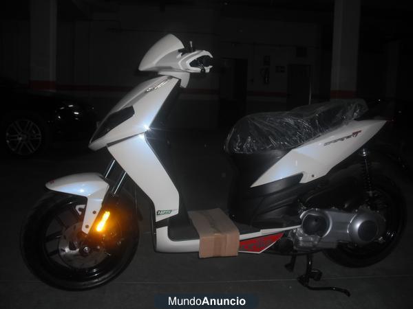 Aprilia 125 completamente nueva.