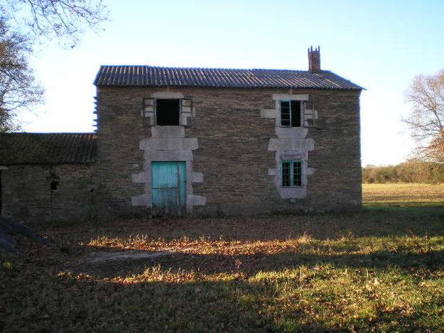 CASA DE PIEDRA PARA RESTAURAR CON FINCA EN VILLALBA (LUGO)