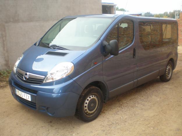 OPEl VIVARO 2.0 CDTI 114cv