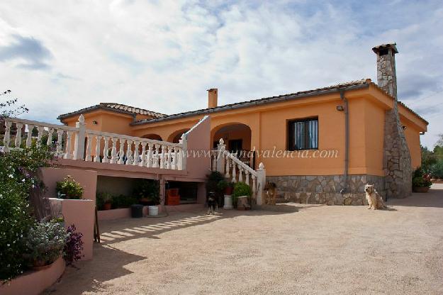Chalet en venta en Alberic, Valencia (Costa Valencia)