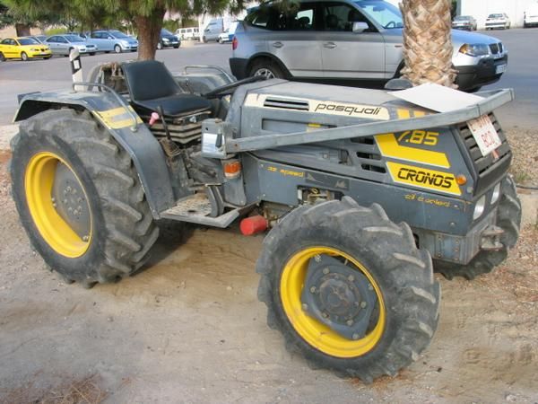 TRACTOR PASCUALI 7.85 CRONOS, DEL AÑO 2.005 CON TRACCION A LA 4 RUEDAS Y 2.083 HORAS.