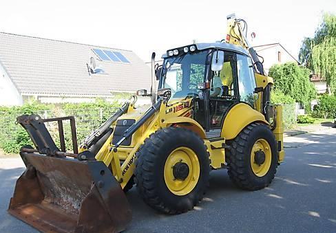 2005 New Holland LB115B4PS