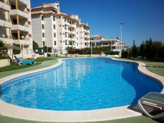 Apartamento en residencia : 4/4 personas - piscina - vistas a mar - torrevieja  alicante (provincia de)  comunidad valen