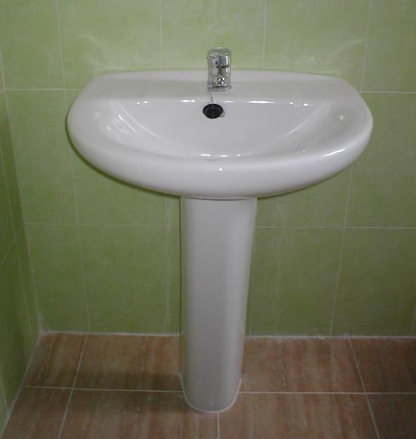 Lavabo con Pie Nuevo (Solo Cartagena - Para Recoger)