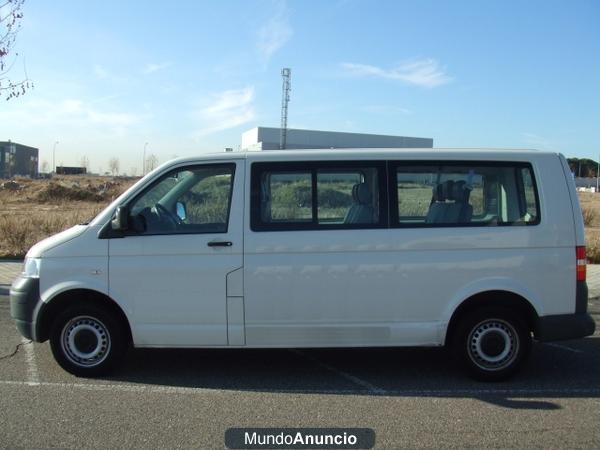 Volkswagen TRANSPORTER 1.9 TDI  105 CV 9 PLAZAS BATALLA LARGA