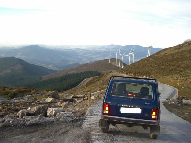 AUTO VAZ 214 (LADA NIVA)