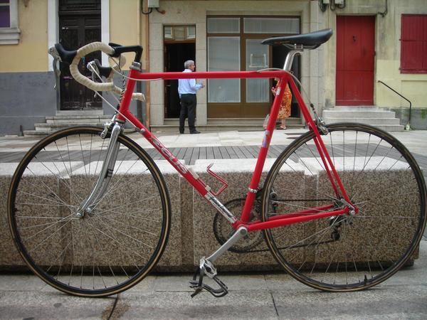 Bicicleta carretera modelo Zeus. 175.-