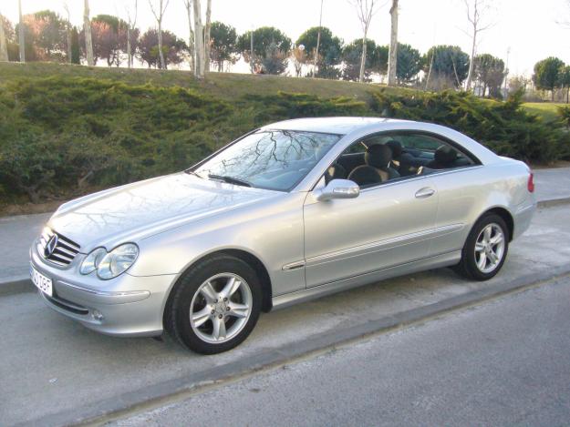 Mercedes Benz CLK 320 Coupe Automático. (70.000 km)