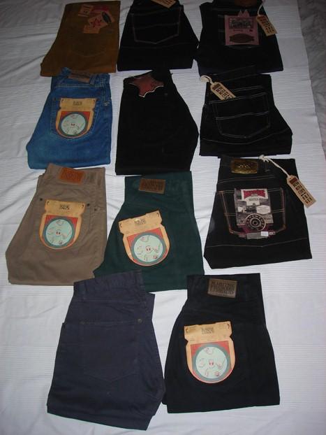 stocks de pantalones vaqueros de hombre