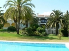 Apartamento con 3 dormitorios se vende en Estepona, Costa del Sol - mejor precio | unprecio.es