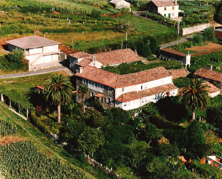 Casa-pazo s. xvii sandrenzo-caamaño en boiro