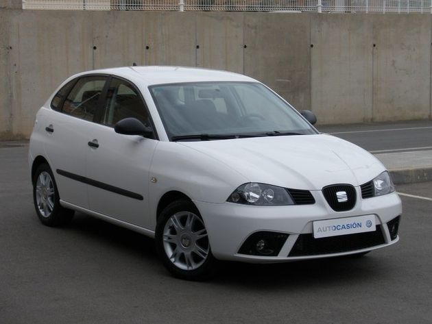 SEAT IBIZA  1.4 REFERENCE 85