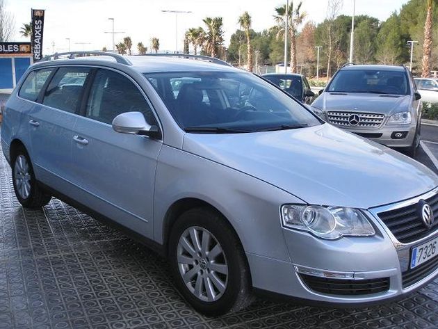 VOLKSWAGEN PASSAT 2.0TDI Highline