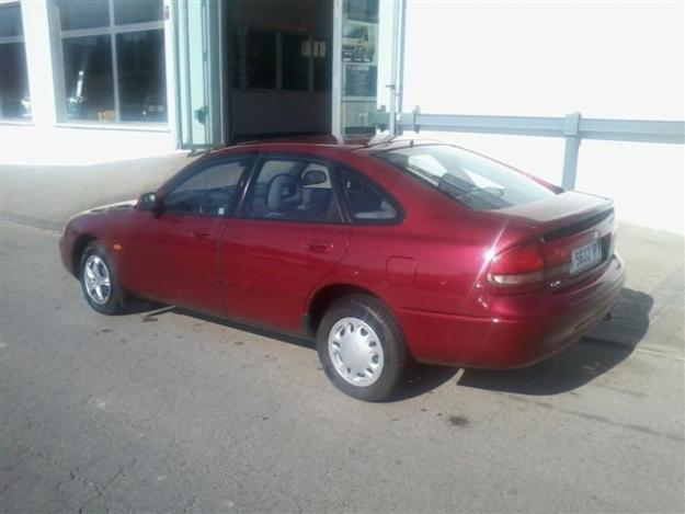 Venta vehiculo segundamano mazda 626 hatchback 92-97