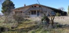 Oportunidad. finca de 5.500 m2 urbanos con chalet de 440 m2. vallado.. - mejor precio | unprecio.es