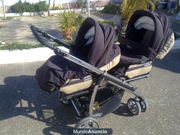 Coche gemelar marca Bebecar