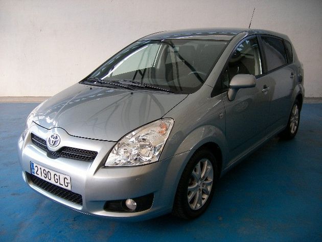 TOYOTA COROLLA VERSO 2.2D4D SOL