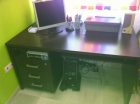 Mesa ordenador estanteria color wengüe como nuevo - mejor precio | unprecio.es