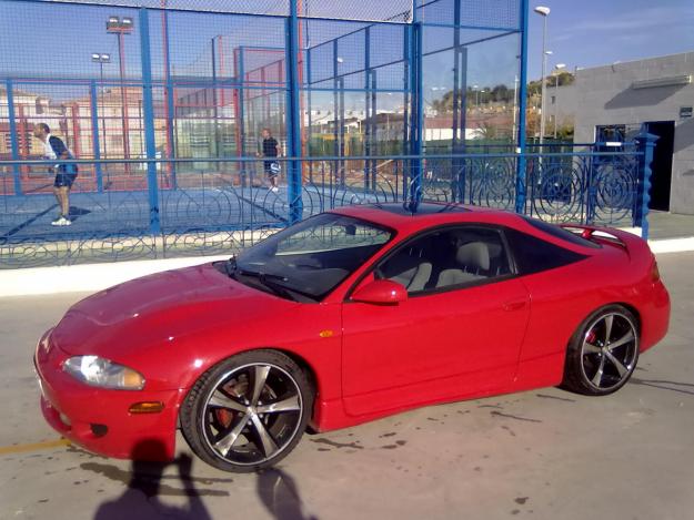 vendo mitsubishi eclipse