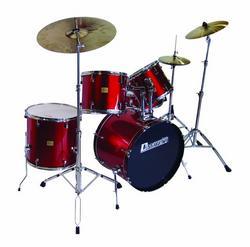 Excelente kit de bateria de 5 piezas  Dimavery DS-205 Drum set, negro